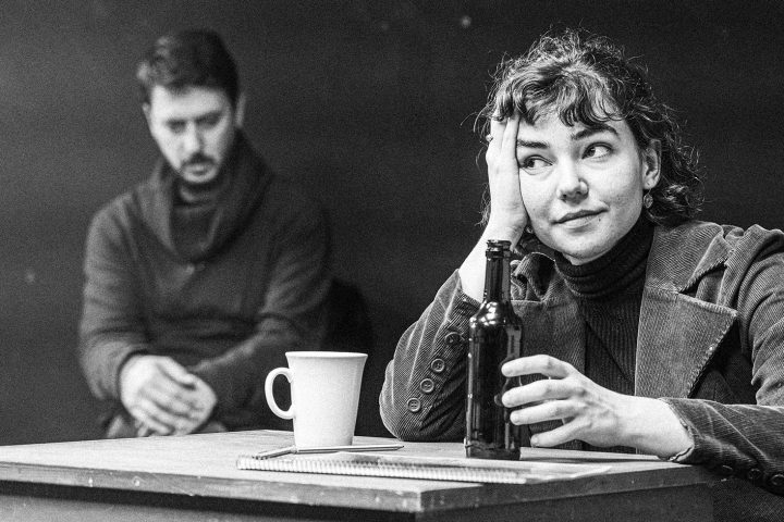 Clara Mir, amb Jordi Llovet en un assaig. (Foto: Alex Rademakers)